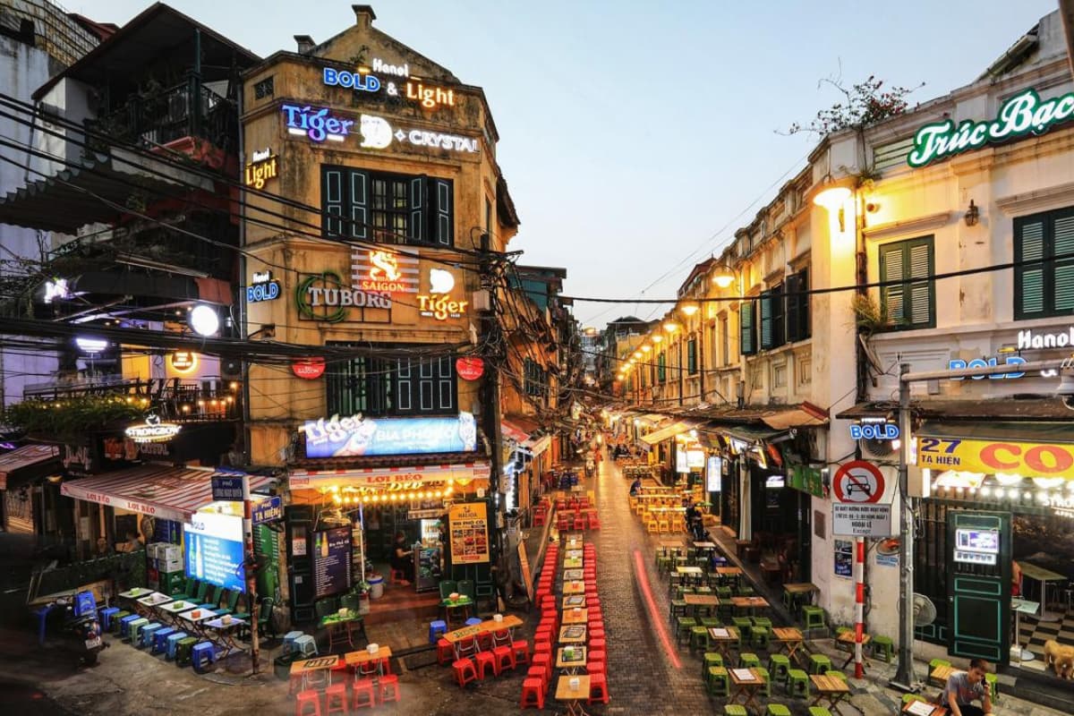 VIETNAM HIGHLIGHTS TOUR PACKAGE 8 DAYS: HANOI, HALONG BAY, DA NANG, HOI AN & SAIGON